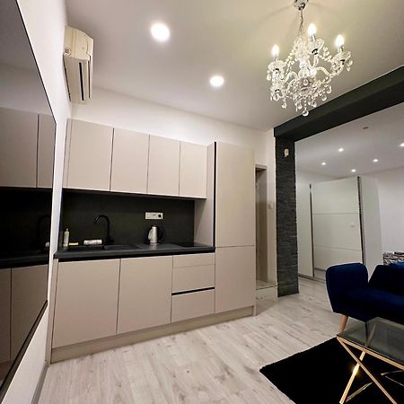 Luxury Apartment In Pressburg Exterior foto